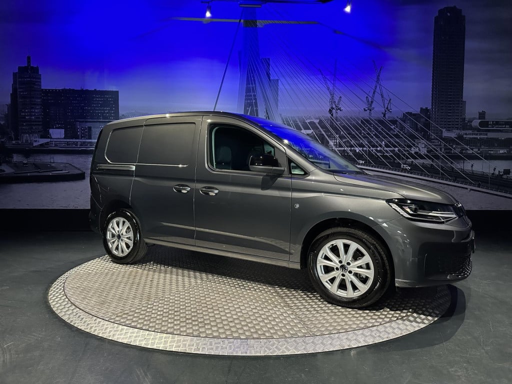 Volkswagen Caddy cargo 2.0 tdi style *led*comfortstoelen*camera*pdc*17inch*