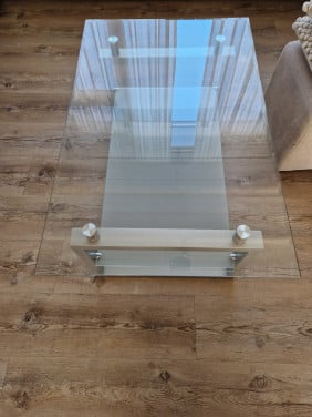 Gratis af te halen, salontafel van glas