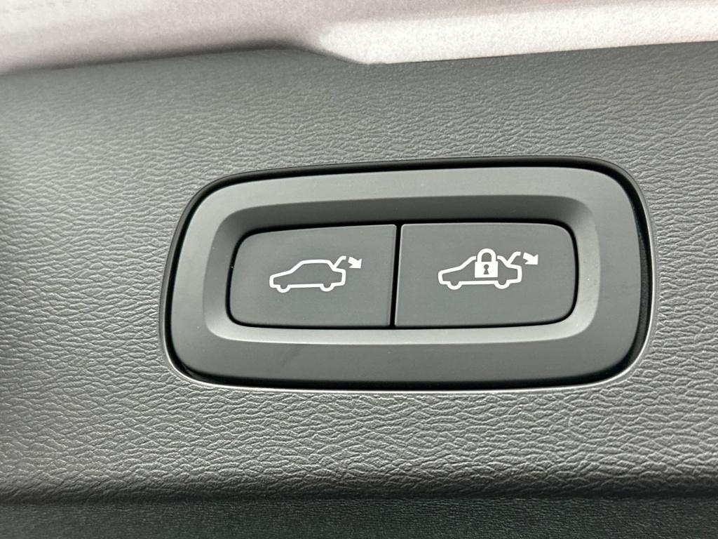 Volvo V60 t6 398pk recharge plus dark| adap.cruise| 360camera| trekhaak