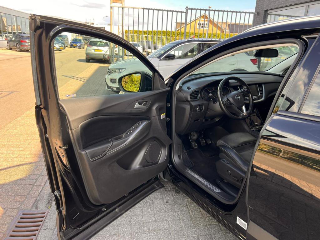Opel Grandland X 1.2 turbo innovation