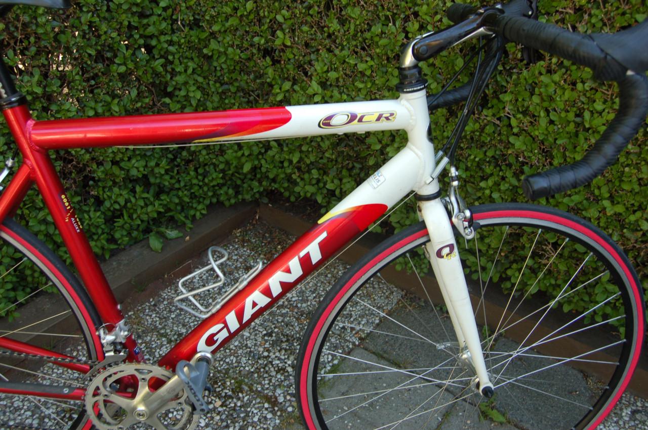 RACEFIETS - NIEUWE BANDEN