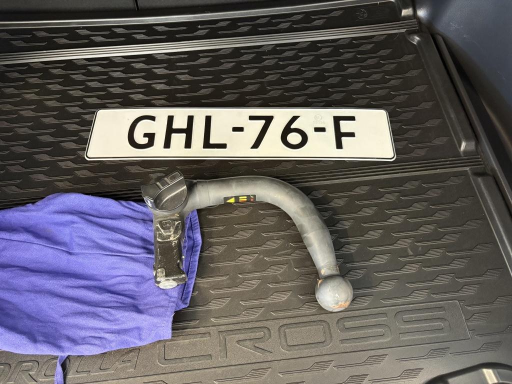 Toyota Corolla Cross hybrid 140 style | premium pack | achterklep elektrisc
