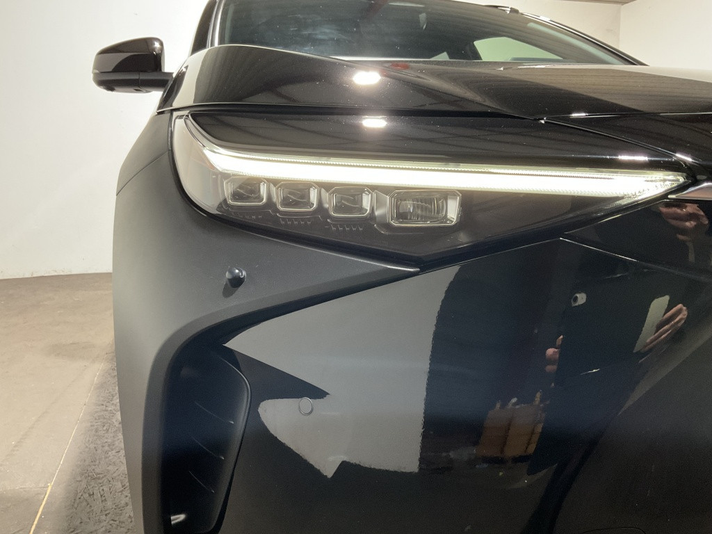 Toyota Bz4x premium 4wd 71 kwh 3 fase