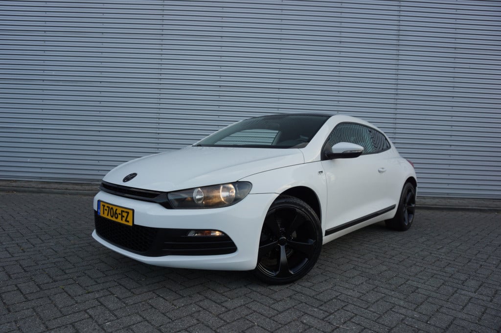 Volkswagen Scirocco 1.4 tsi airco / navi / cruise / elektr. ramen / sportui