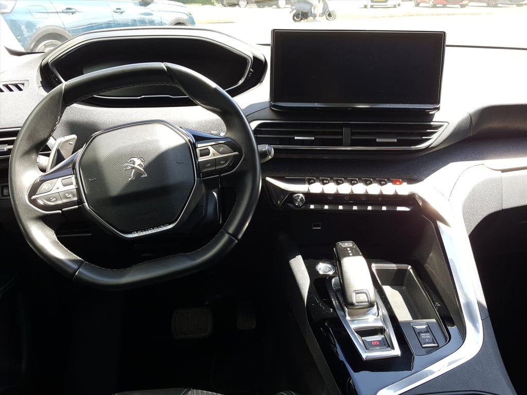 Peugeot 3008 1.2 puretech 130pk s&s eat8 allure | navi | bt | applecarplay&