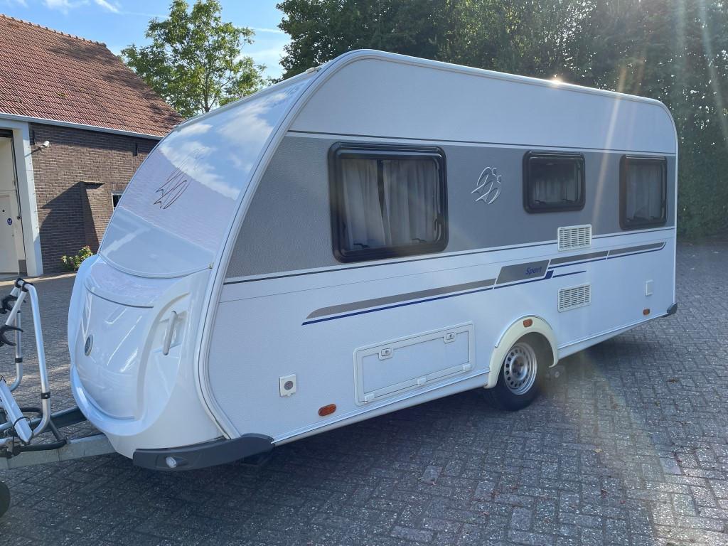 Knaus Sport 450 FU met mover