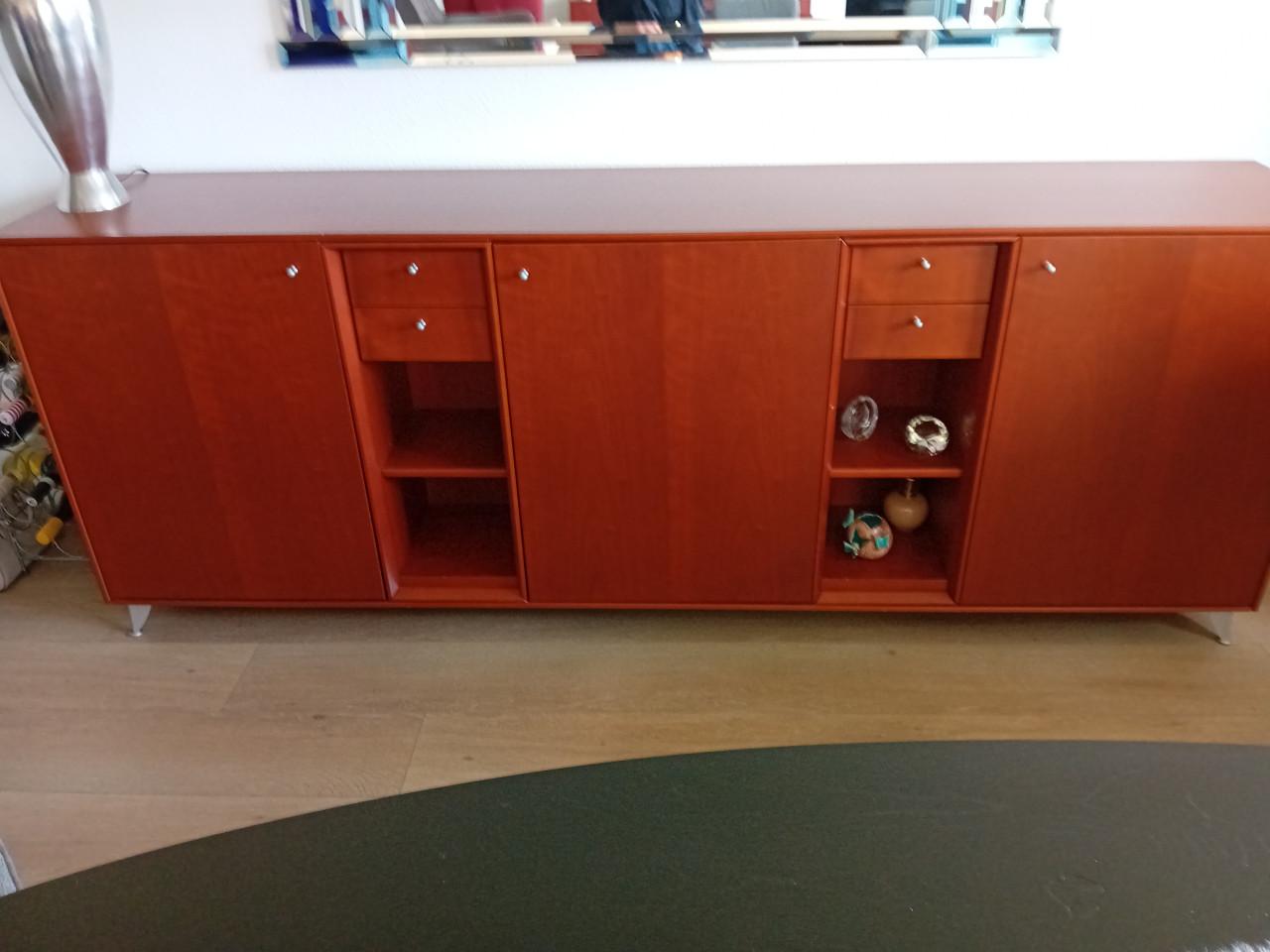 Dressoier kersen kleur l 232x45x86