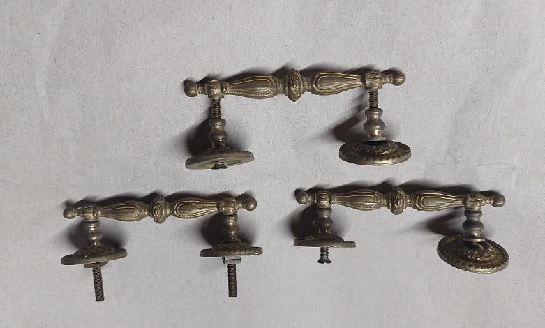 3 Oude Handgrepen Van Kast