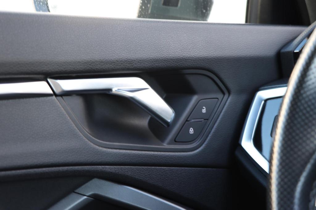 Audi Q3 sportback 45 tfsi e s edition 245pk s-tronic