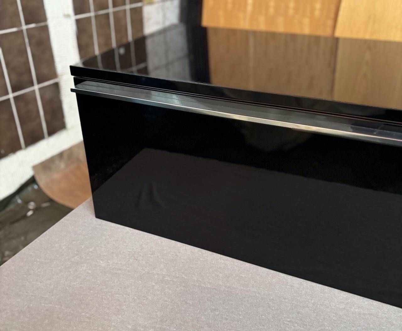 Tv meubel hoogglans zwart hangkast met klep