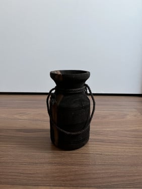 Nepalese pot met touw nr. 7