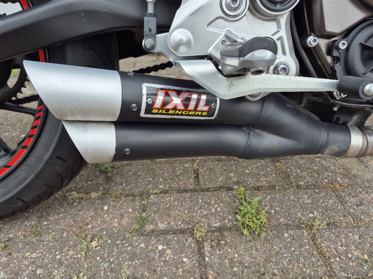 Yamaha MT07 uit 2014 met veel extra's