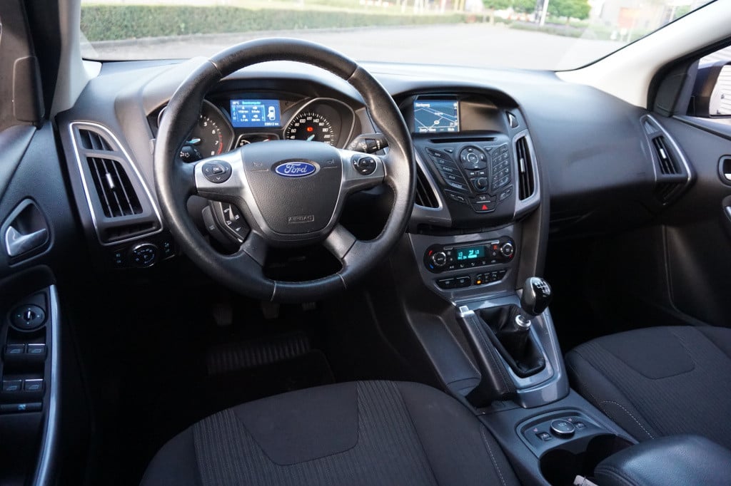 Ford Focus wagon 1.0 ecoboost edition plus climate / navi / cruise / elektr