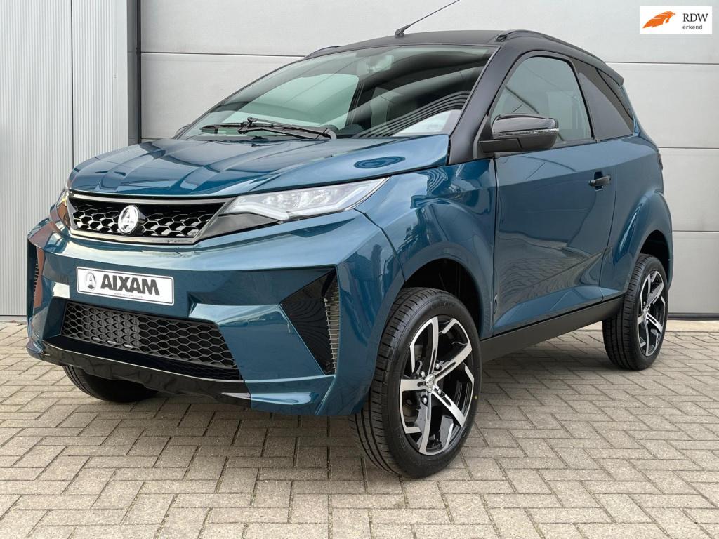Aixam Crossover brommobiel suv met abs en reservewiel