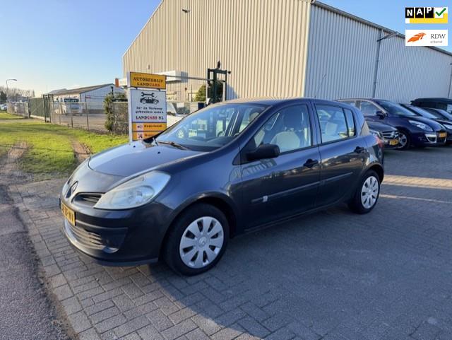 Renault Clio 1.2-16v business line