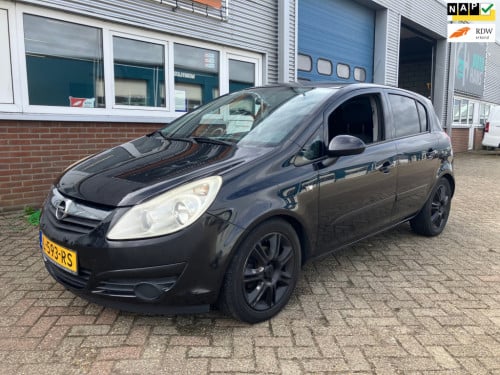 Opel Corsa 1.2-16v essentia