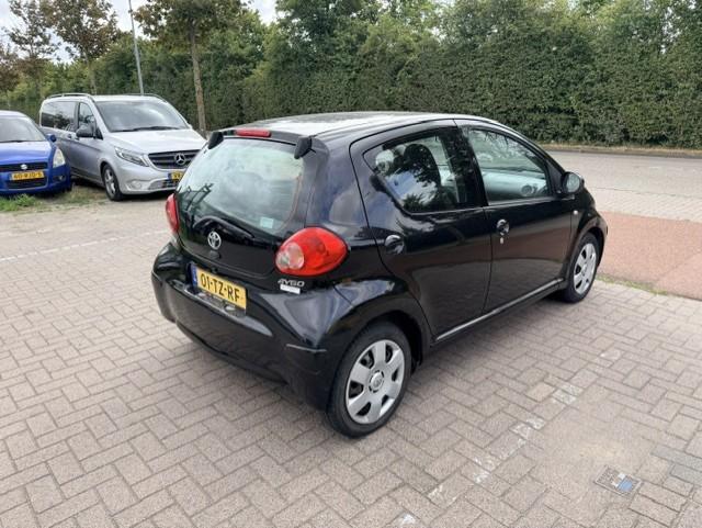 Toyota Aygo 1.0-12v +