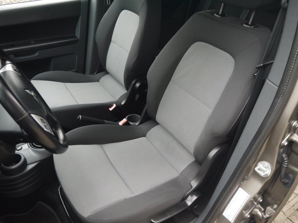 Mitsubishi Colt 1.3 intro edition|trekhaak|rijklaar