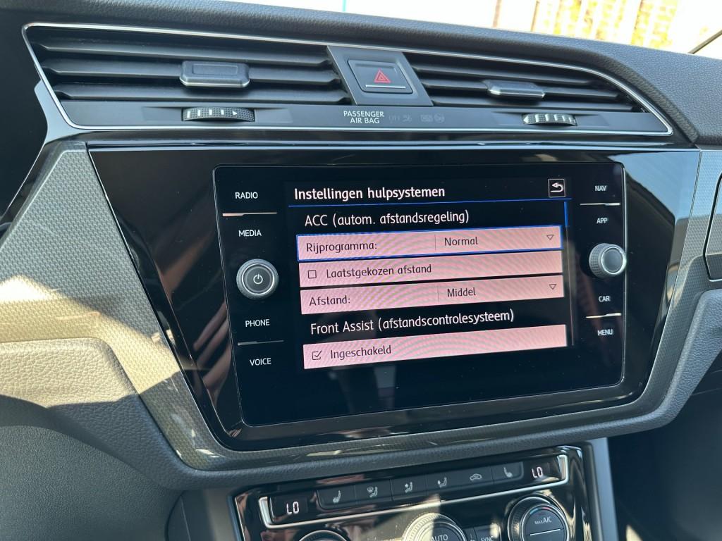 Volkswagen Touran 1.4 tsi highline edition r 7 persoons r-line led camera t