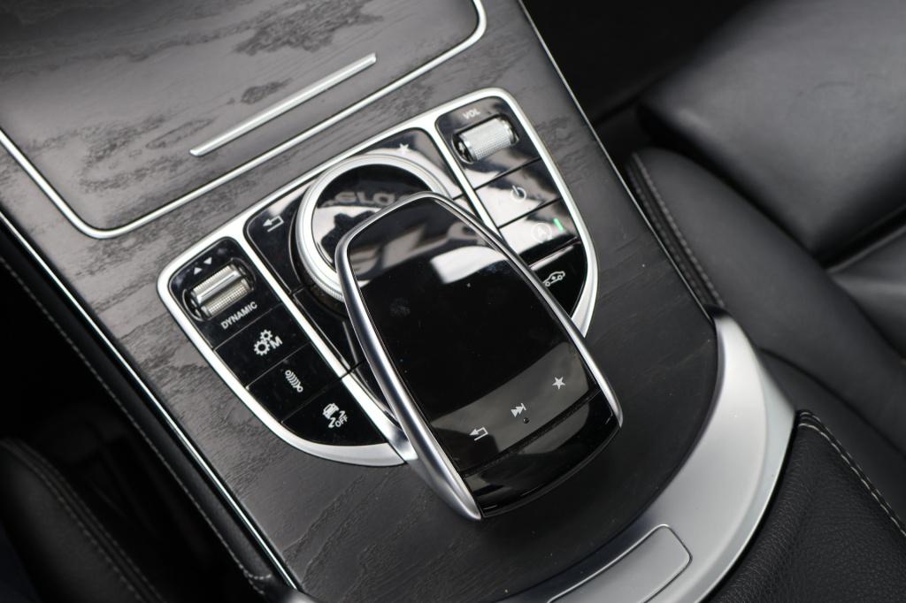 Mercedes-Benz Glc amg 43 4matic 367 pk i luchtvering i airmatic i panoramad