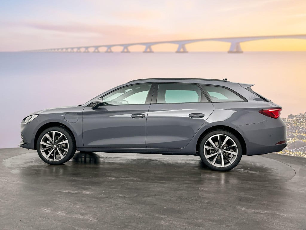 Seat Leon sportstourer 1.5 tsi e-hybrid fr phev first edition