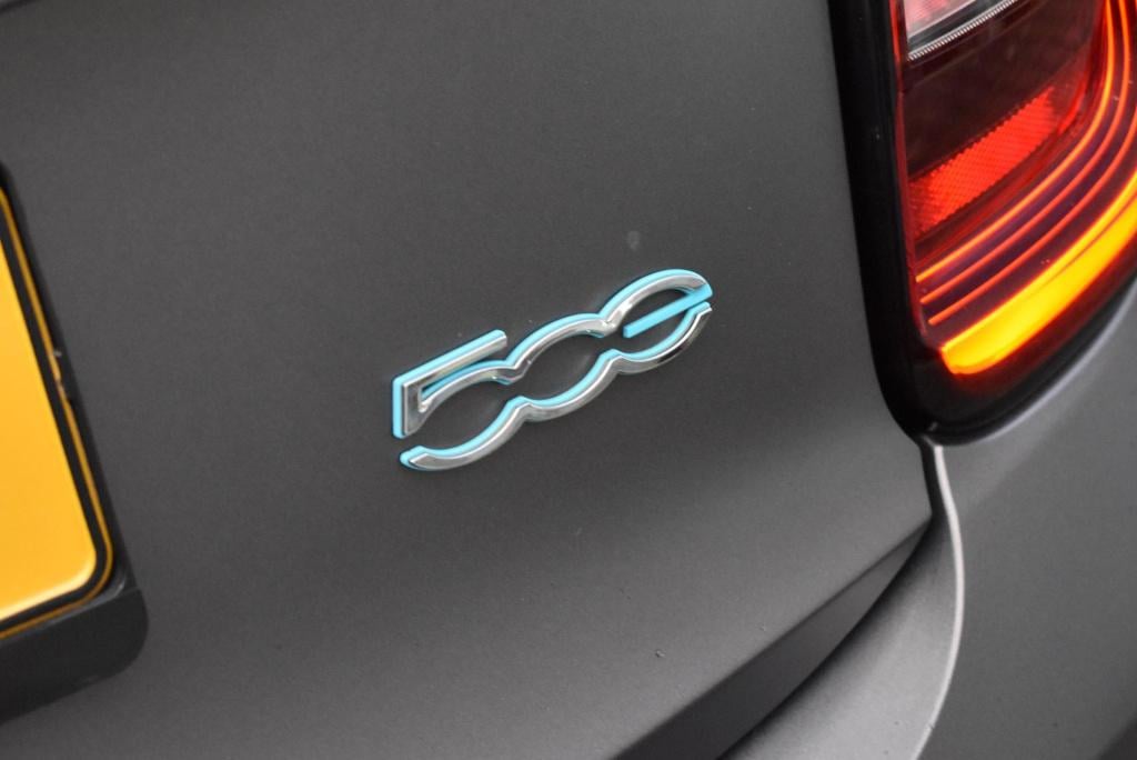 Fiat 500 icon 42 kwh | climate control | cruise control | trekhaak | achter