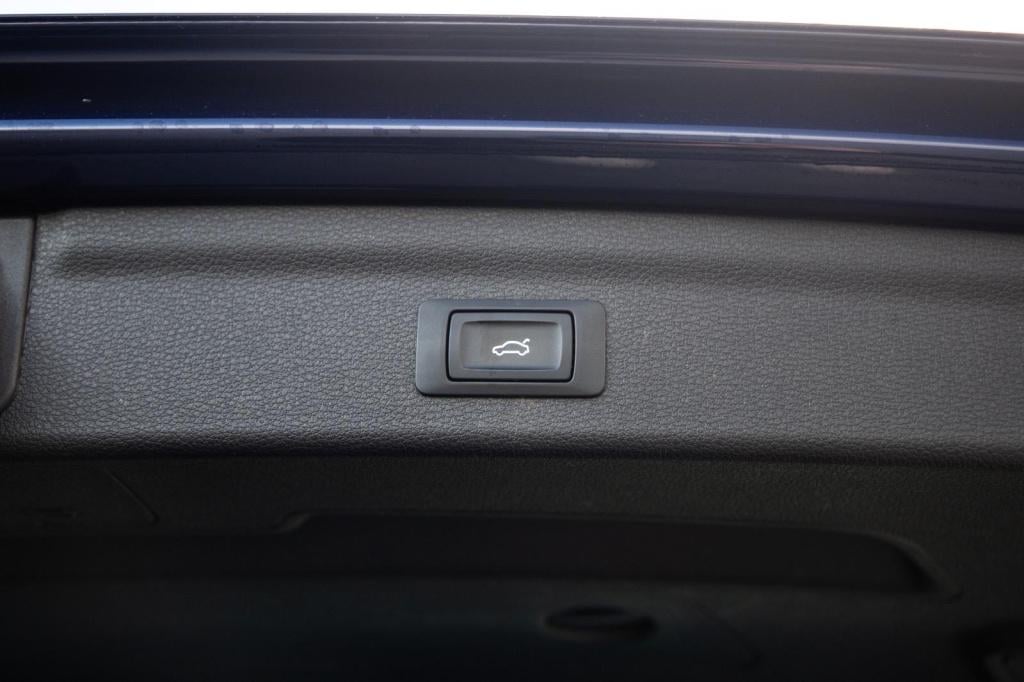 Audi Q3 45 tfsi e edition automaat / plug in hybrid / stoelverwarming / lee