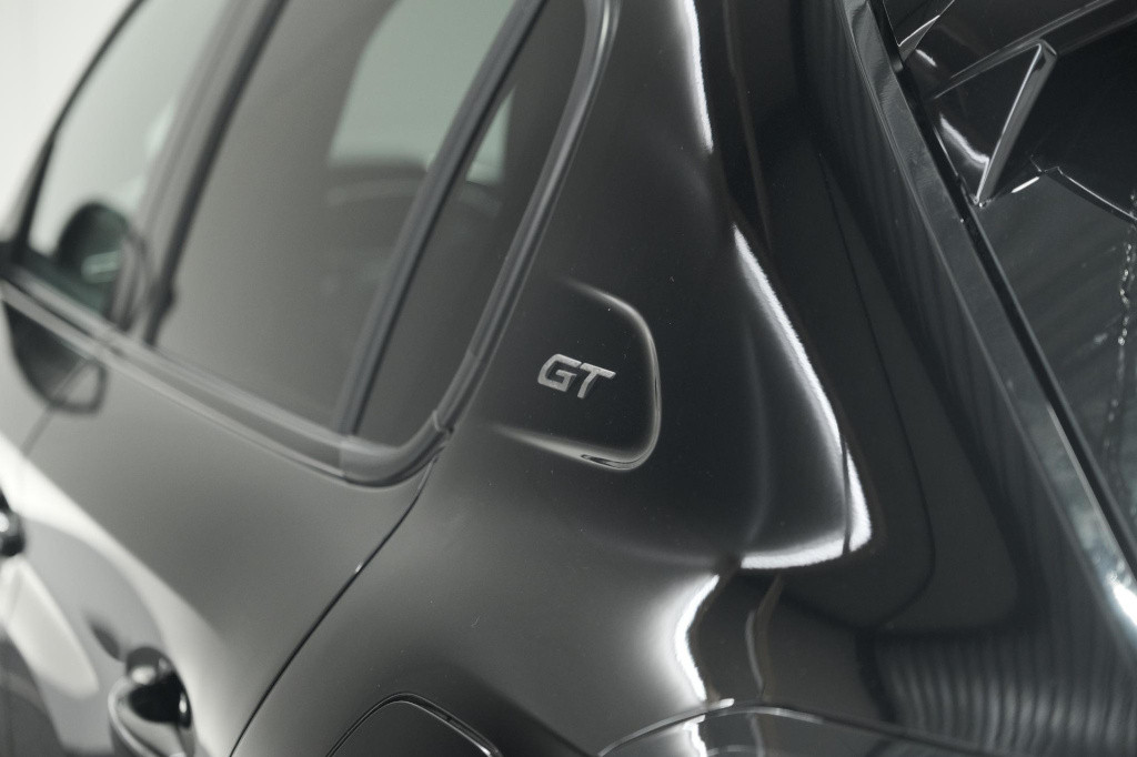 Peugeot 208 puretech 100 gt | camera | navigatie | apple carplay | parkeers