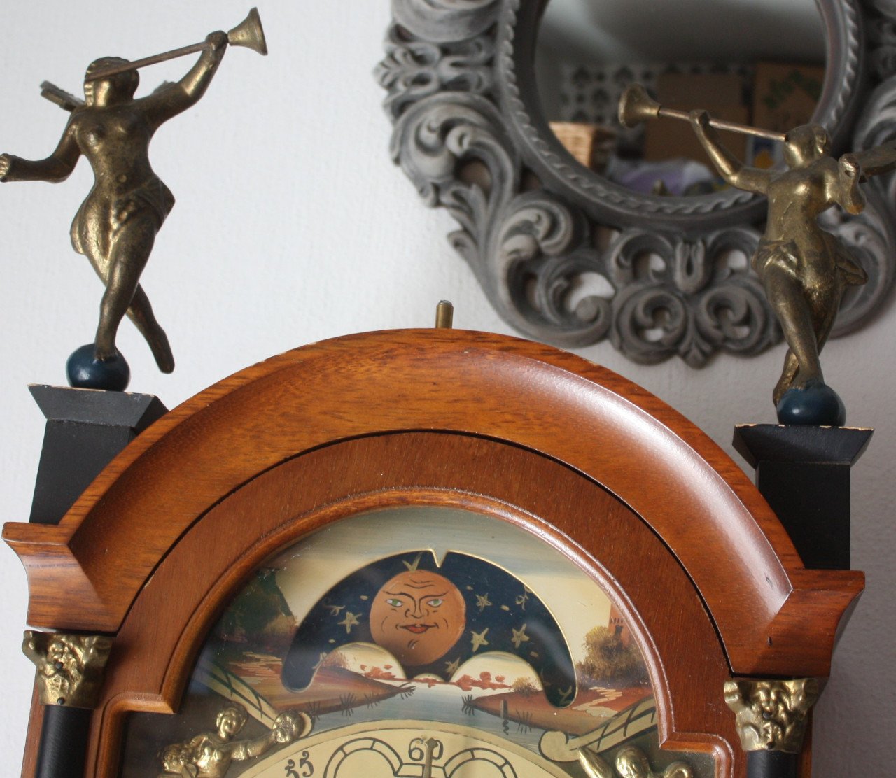 Vintage wandklok goed werkend