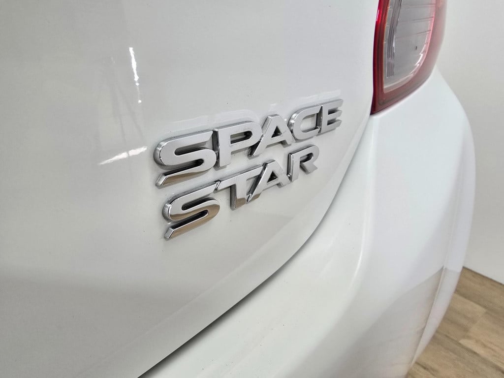 Mitsubishi Space Star occasion 1.2 intense+ met sportvelgen en clima airco 