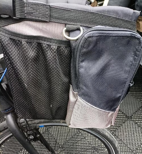Hondenfietsmand .  Trixie , friends on tour