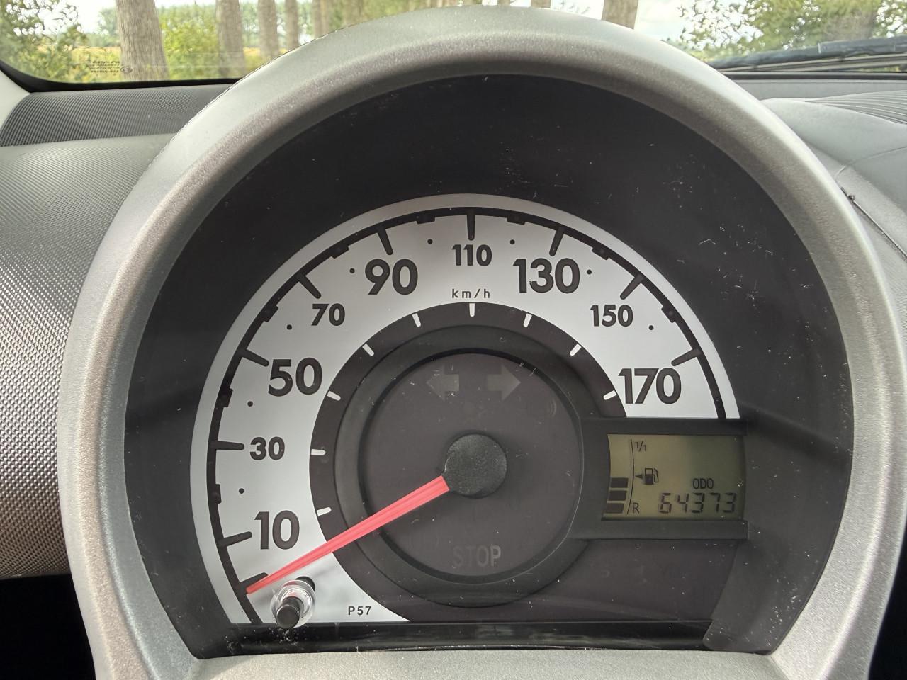Toyota Aygo 1.0 Aspiration | 64000 km NAP | Airco | Facelift 2012