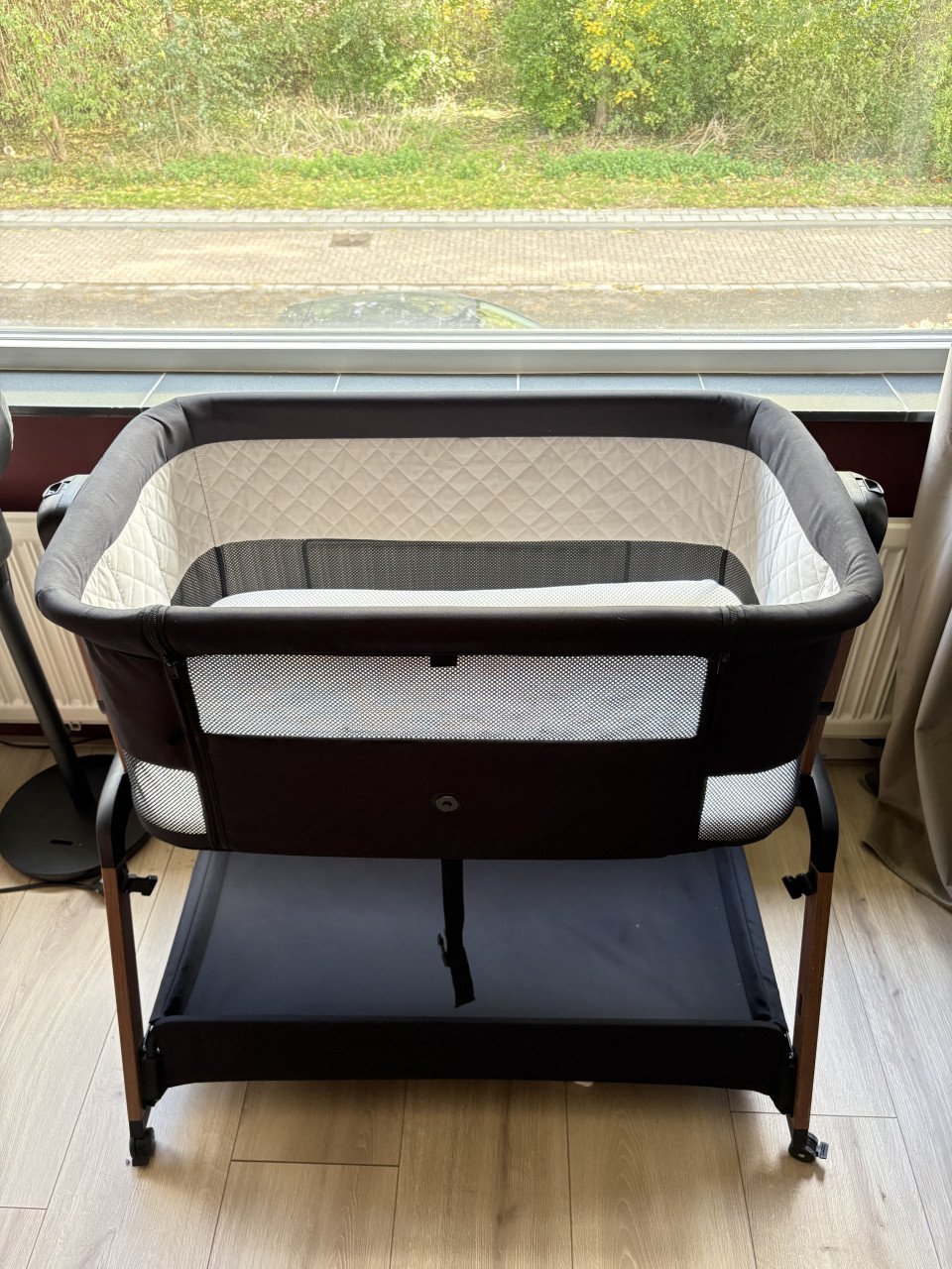 Co-Sleeper Qute Q-Breez Plus Woody Zwart