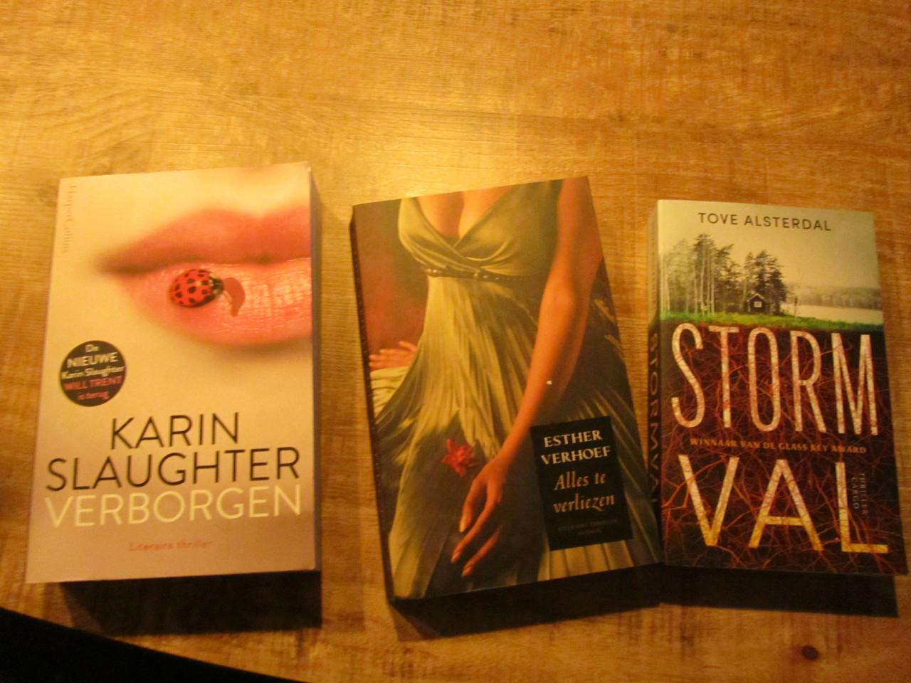 Div boeken en schrijvers