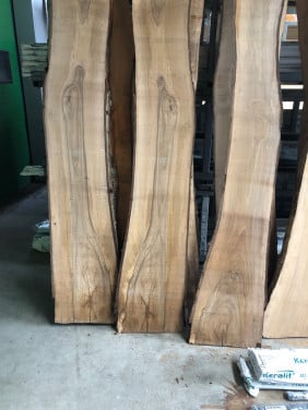 Zeeuwse WALNOOT boomstam bladen 290 x 30-35 x 5 koffie gratis