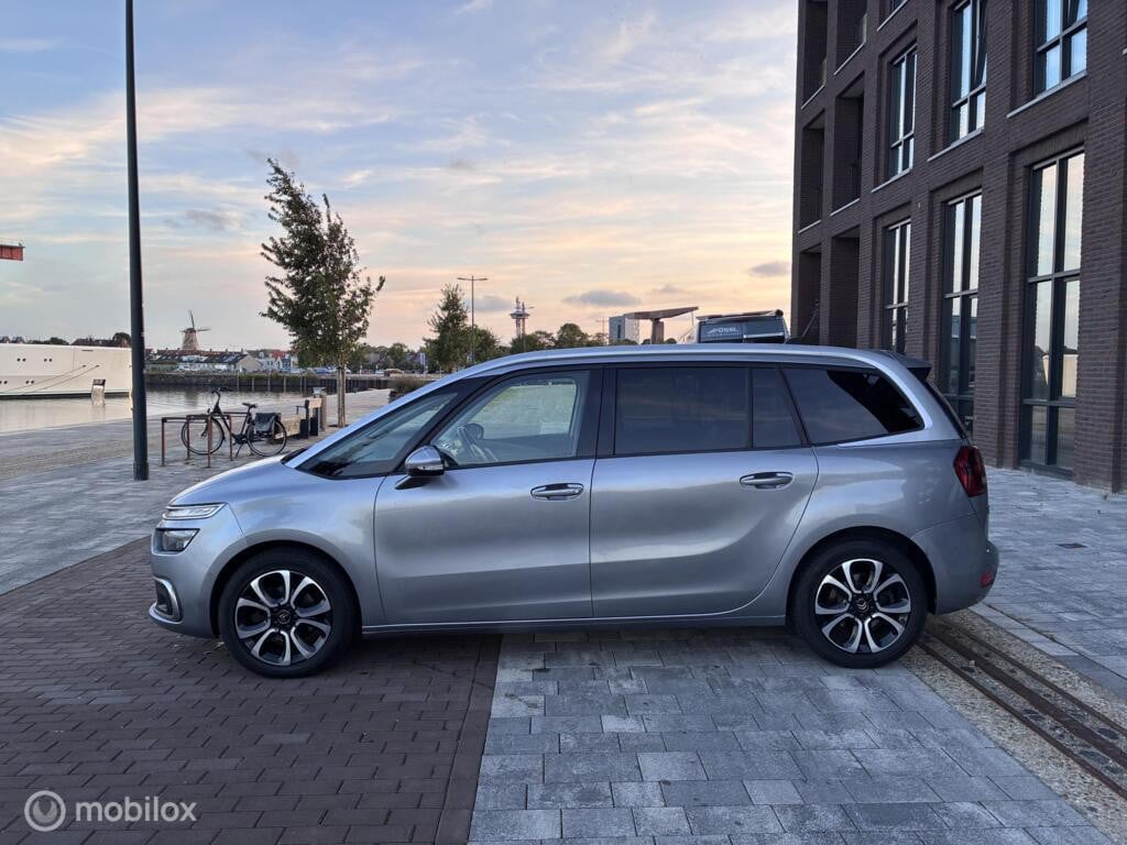 Citroen Grand C4 Spacetourer 1.2 PureTech Shine km182.038 Nap BJ2020