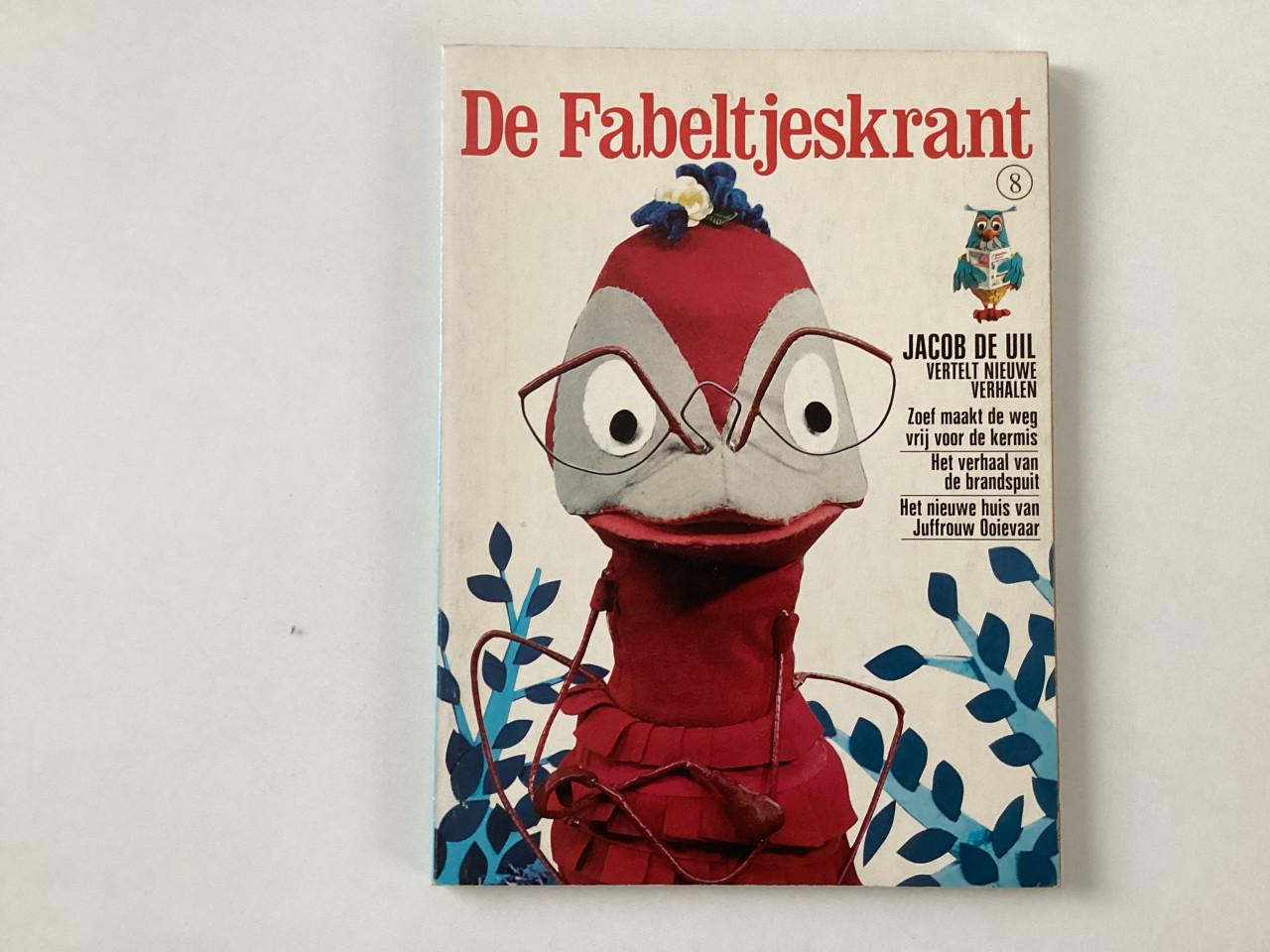 Verschillende vintage stripboekjes van de Fabeltjeskrant.