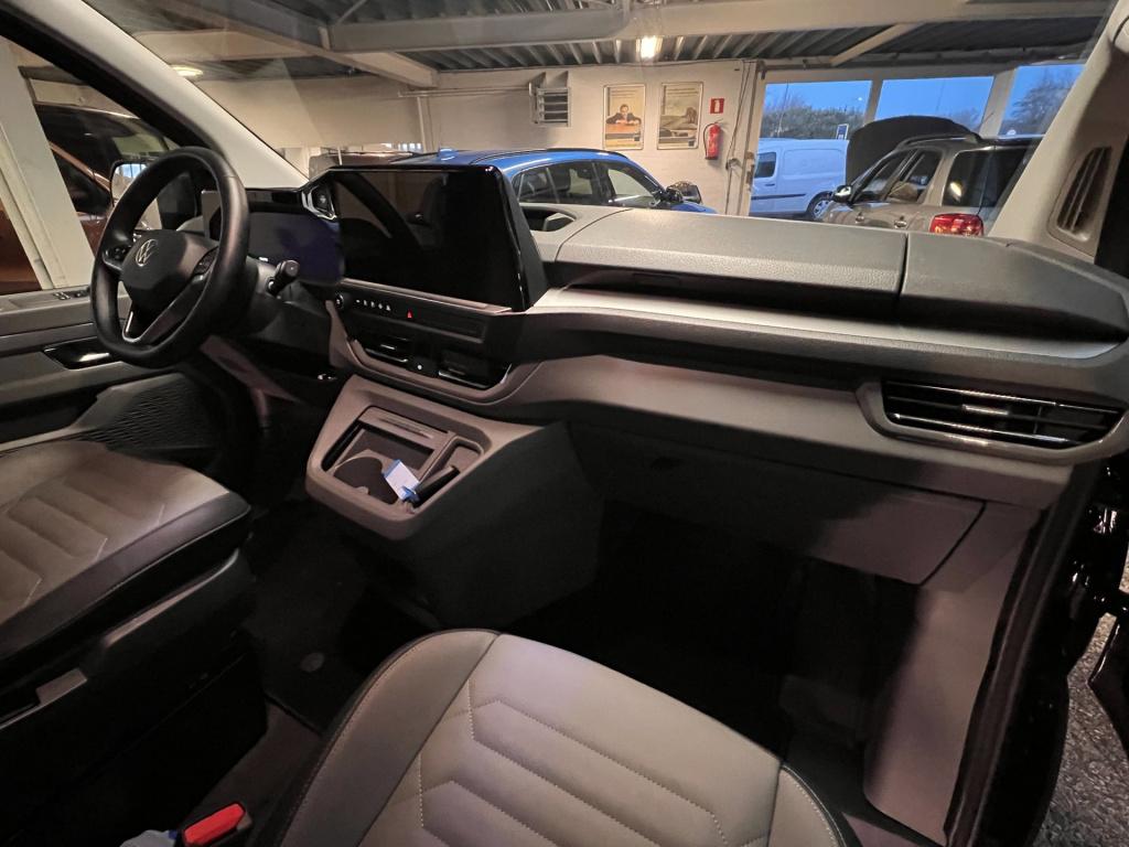 Volkswagen E-transporter 32 l2h1 bulli 64 kwh bulli 285pk, trekhaak enz..