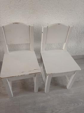 2 kinderstoeltjes