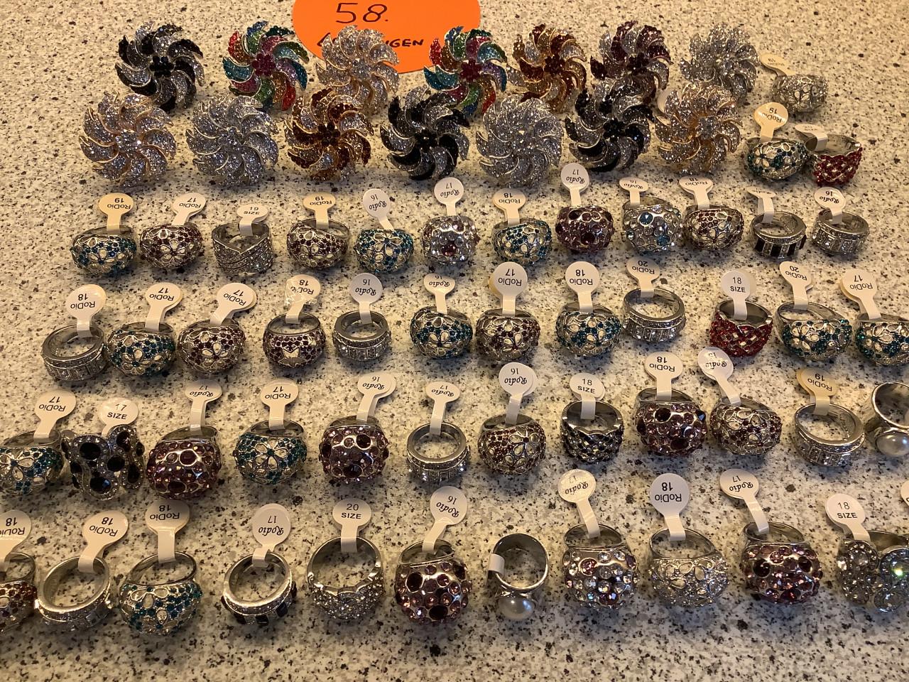 Partij hele mooie ringen. ( partij 58)