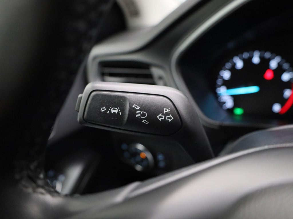 Ford Focus wagon 1.0 ecoboost hybrid connected | navigatie | cruise control