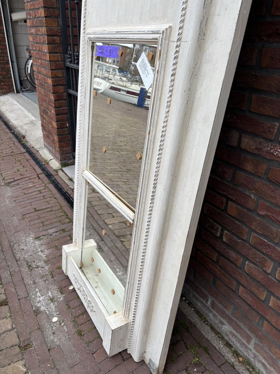Brocante wandpaneel met nieuwe spiegel