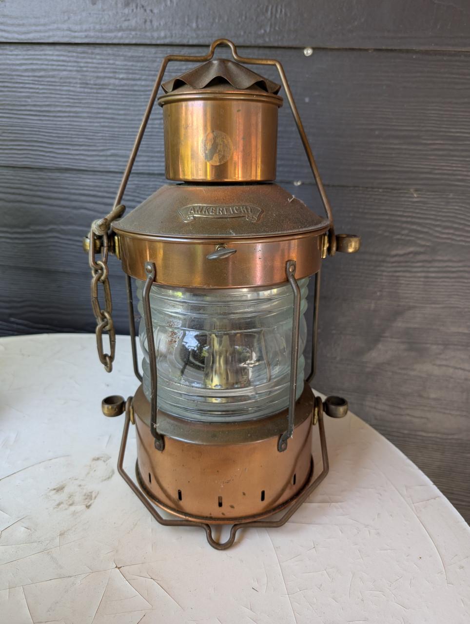 Koperen scheepslamp ankerlicht