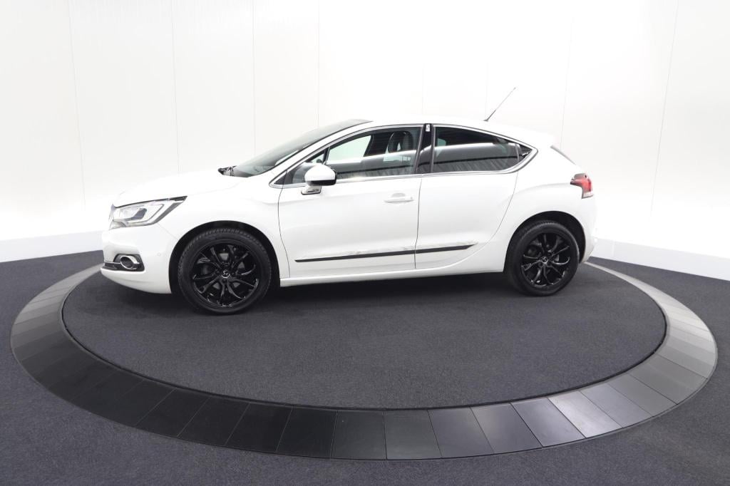 Ds Ds 4 puretech 130 performance line | camera | dodehoekdetectie | stoelma