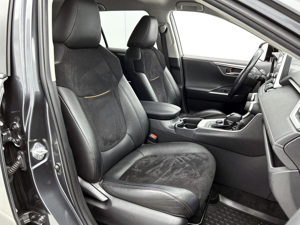 Toyota Rav4 2.5 hybrid awd active