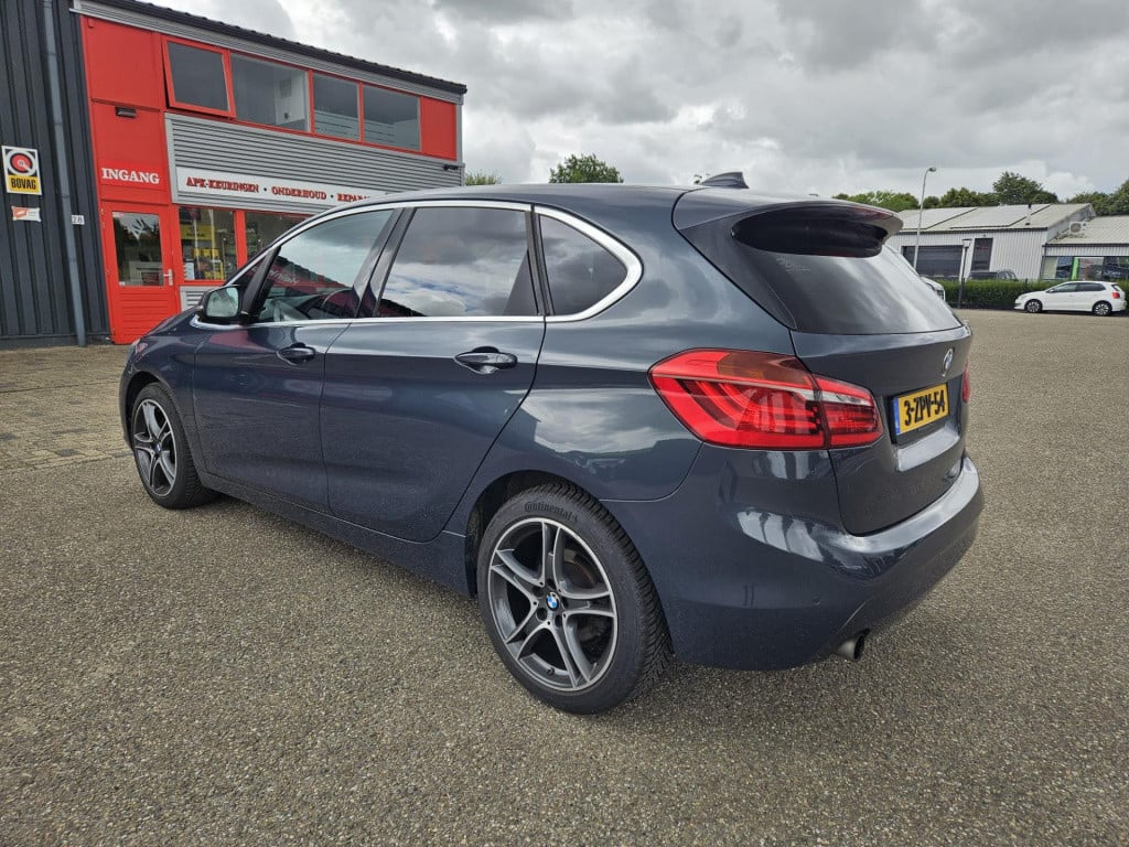 BMW 2-serie active tourer 218i high executive