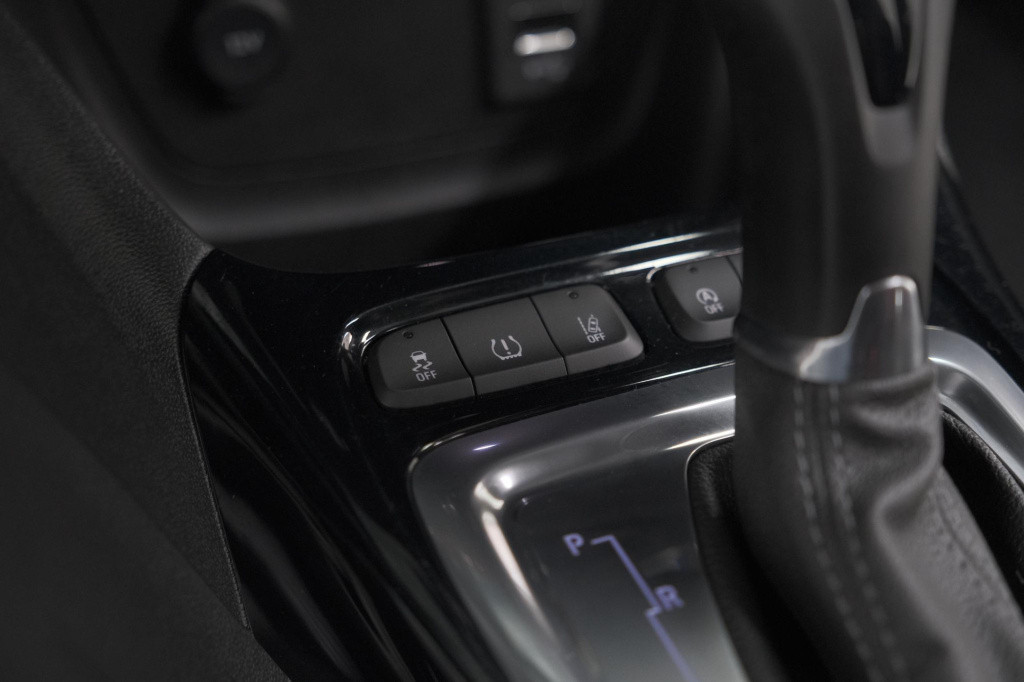 Opel Crossland X turbo 130 level 4 | camera | dodehoekdetectie | navigatie 