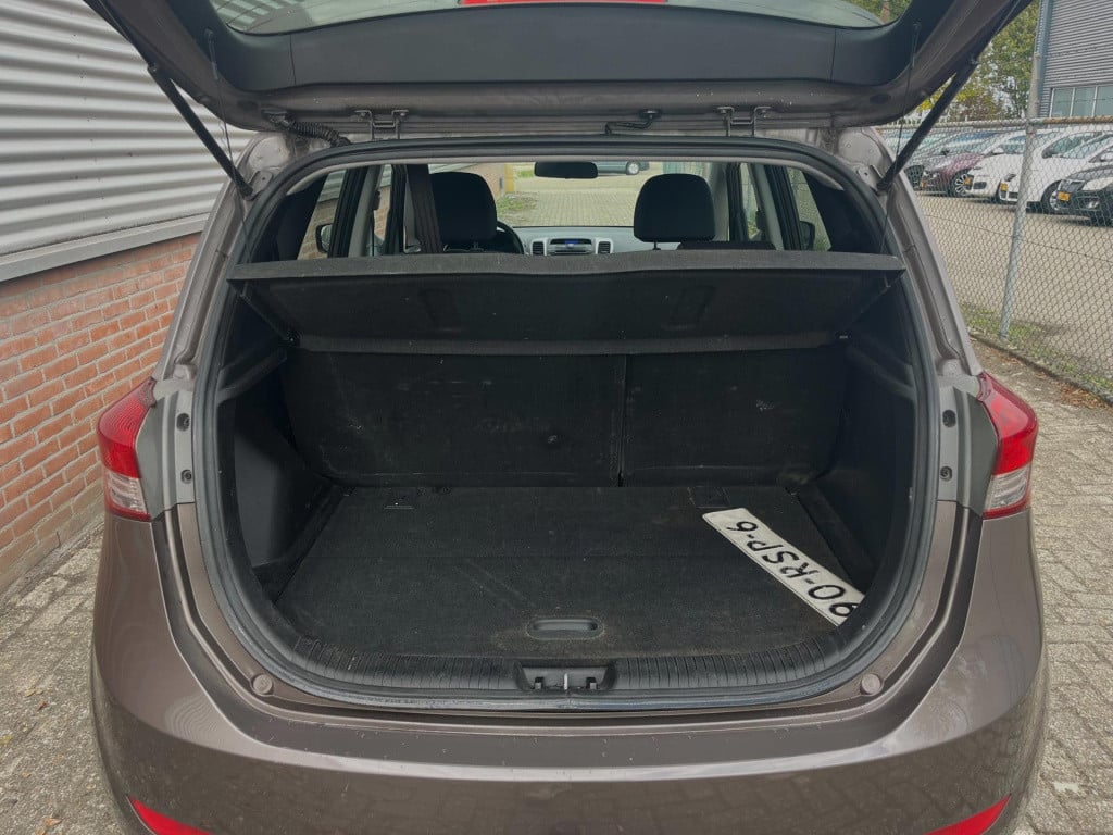 Hyundai Ix20 1.4i i-vision | climate | cruise |