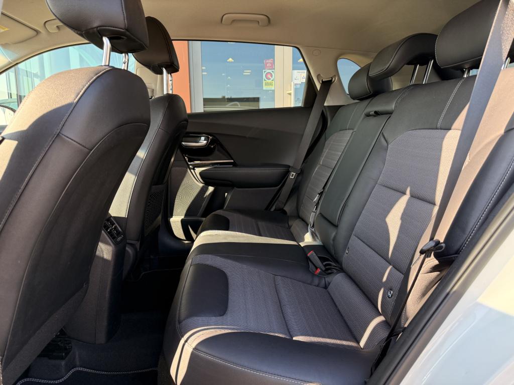 Kia Niro 1.6 gdi hybrid comfortline | stoel/stuur verwarming | acc | achter