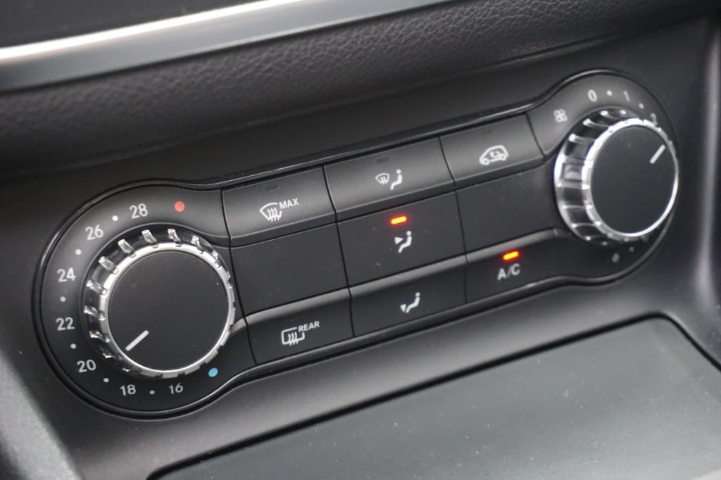 Mercedes-Benz Gla-klasse 180 ambition airco / navi / cruise / pano / parkee
